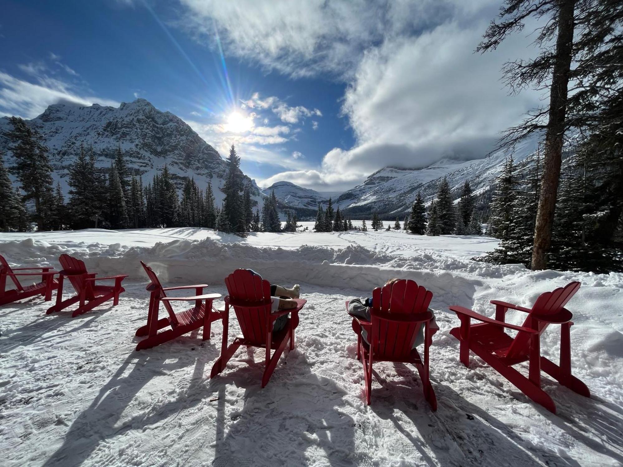 The Lodge At Bow Lake Lake Louise Exterior photo